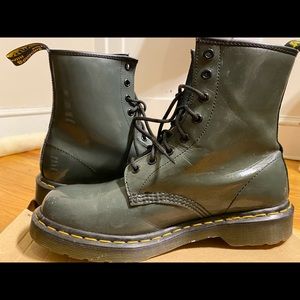 1460 Patent leather Dr. Marten boots